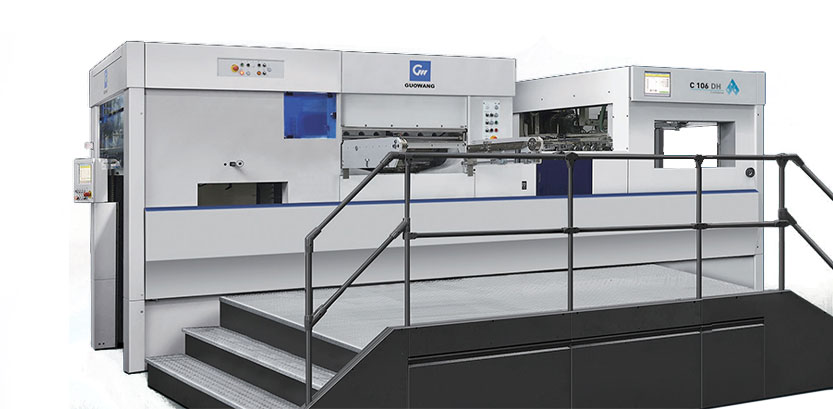 /Automatic Die-Cutting Machine With Heating Embossing