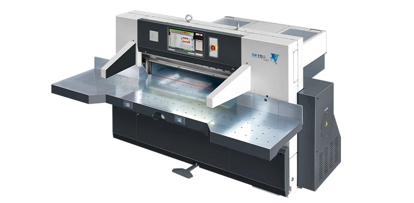 Large format paper cutter