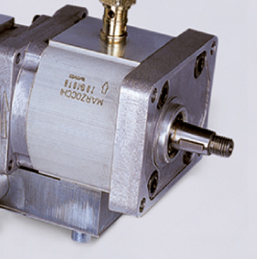 upload/1c/202505/gw137g-single-turbine-high-speed-paper-cutter-2.jpg