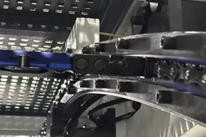 Dual Position Adjustment for Gripper Bars